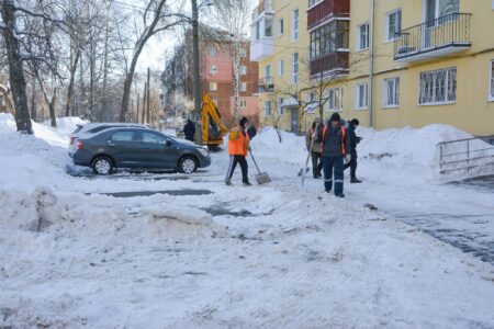 Названо количество протоколов за парковку, мешающую уборке снега в Нижнем Новгороде