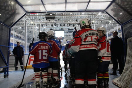 Игра с духом «Торпедо»: как прошли финальные хоккейные матчи в Нижнем Новгороде