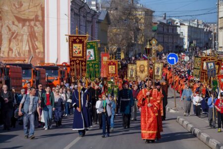 Пасхальный крестный ход отменили из-за непогоды в Нижнем Новгороде